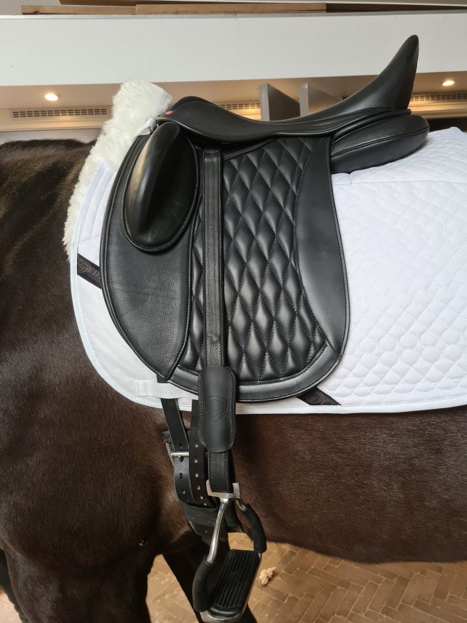 EDIX Tariq soft tree dressage saddle