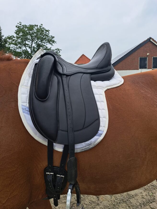 EDIX Ishya flexibel dressuur zadel - Afbeelding 8